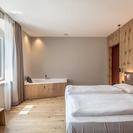Good Life Garden 3* Pieve Di Ledro
